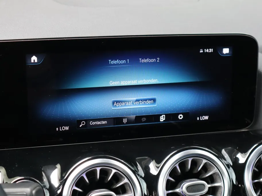 Mercedes-Benz GLA 200 Business Solution AMG l Trekhaak l Stoelverwarming l Memory
