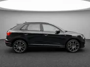 Audi Q3 35 TFSI 150pk S edition · Apple/Android Car Play · 20'' Lichtmetalen Velgen · Elek. inklapbare buitenspiegels · Audi Sound · Virtual Cockpit · Garantie t/m 16-01-2027 of 100.000km