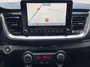 Kia Stonic 1.0 T-GDi MHEV DynamicPlusLine | Automaat | Navigatie | Carplay | Parkeercamera | Cruise Control | Climate Control