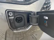 Ford Tourneo Custom 340 L2 Titanium 2.5 PHEV 233 pk | 9-persoons | TE BESTELLEN | Dual-zone airco | Inklapbare trekhaak | Cruise control | Verwarmd stuurwiel | Dubbele schuifdeuren met uitzetruiten | 17' LM velgen