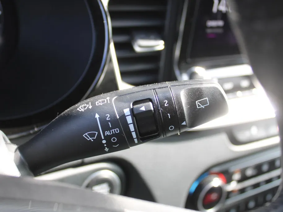 Kia Ceed Sportswagon 1.0 T-GDi DynamicPlusLine | Stoel- & stuurverwarming | Camera | Clima | Cruise | LED | Navi | Elek. achterklep | 16' LM |