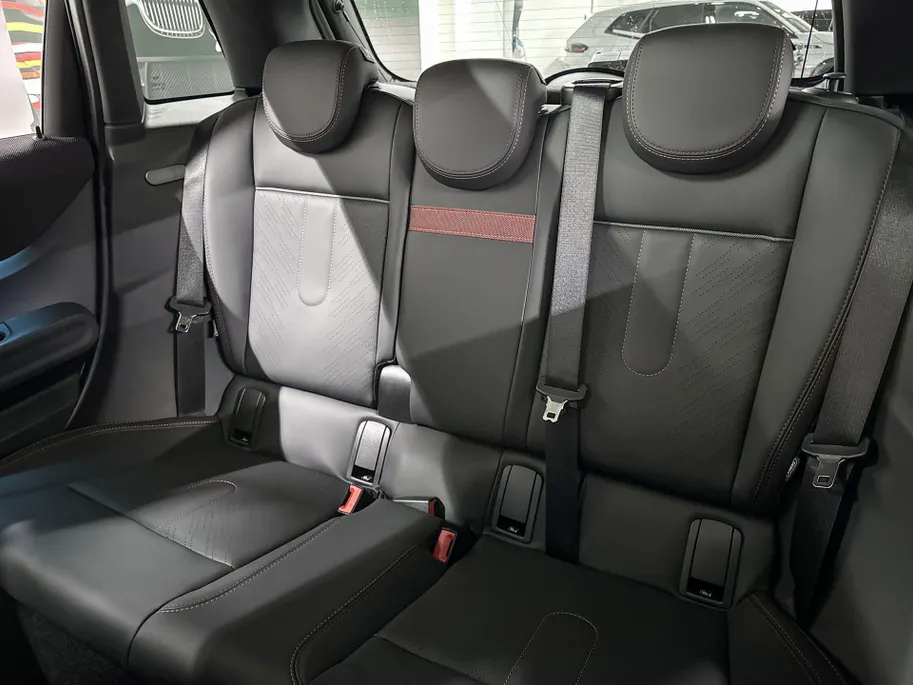 MINI Cooper 5-deurs Cooper S John Cooper Works