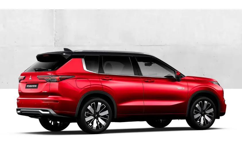 Mitsubishi Outlander 2.4 PHEV Instyle+ € 5.000 euro korting eigen voorraad| 8 jaar garantie| Snel leverbaar | Totaalprijs op is op.m25