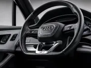 Audi Q7 55 TFSIe 381pk Quattro Pro Line S Panoramadak · Trekhaak · Luchtvering · B&O · Leder Valcona · Elek. Stoelen + Geheugen Bestuurder · 21'' Inch · 360 Camera · SOH 97,2% · EXTRA INRUILKORTING ·