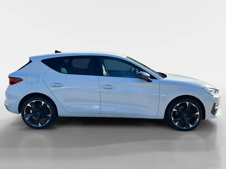 CUPRA Leon 1.4 e-Hybrid VZ Adrenaline | Stoel- stuurverwarming | Navi | Carplay | PDC