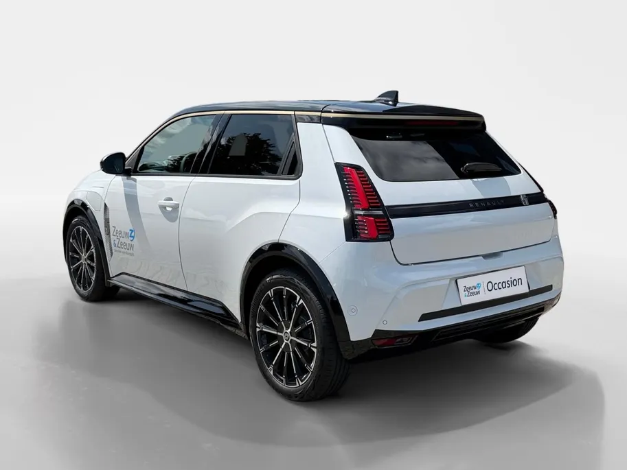 Renault 5 Comfort Range Iconic Cinq 52 kWh Automaat | DEMO | Harman Kardon Audio | Camera | Blind Spot Warning | Adaptive Cruise Control | Climate Control | Apple CarPlay/Android Auto | Digital Cockpit |