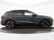 Audi Q6 e-tron S edition 83 kWh 252pk · SOH 98,1% · Panoramadak · 360 Camera · Inklap. Trekhaak · Luchtvering · Elek. Voorstoelen · Garantie t/m 19-06-2030 of 100.000km