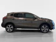 Nissan QASHQAI 1.3 DIG-T | AUTOMAAT | N-CONNECTA | PANODAK | TREKHAAK |