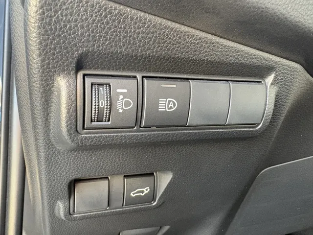 Toyota Corolla Cross Hybrid 200 Style | Leer | Blindspot | Parkeersensoren