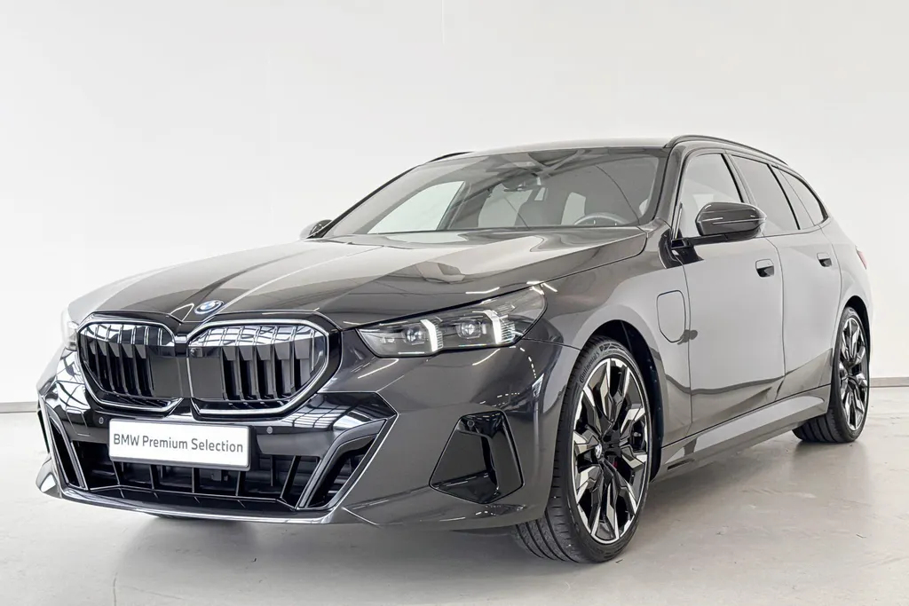 BMW 5 Serie Touring 550e xDrive Innovation Pack M Sportpakket Pro