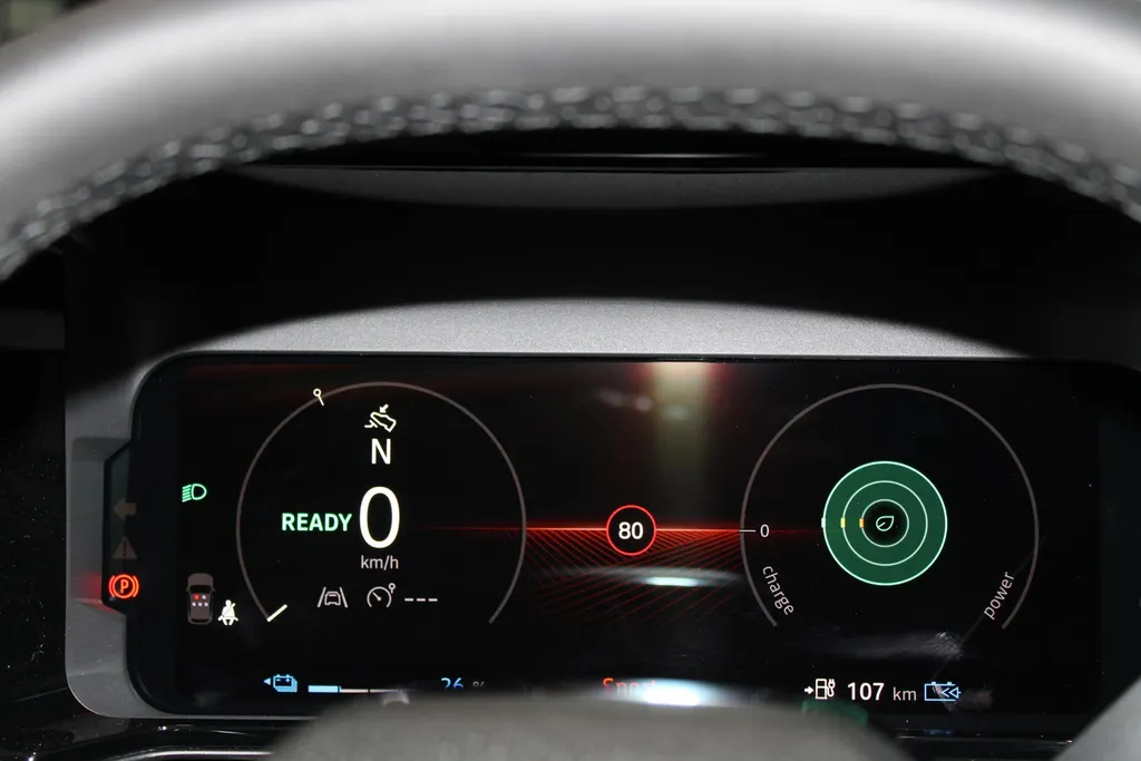 Nissan Micra EVOLVE 52 kWh | Google assist | LMwielen | Achteruitrijcamera | parkeersensoren voor en achter | 4 rijmodus | 417km WLTP | Climatecontrole | cruisecontrole | keyless entry|