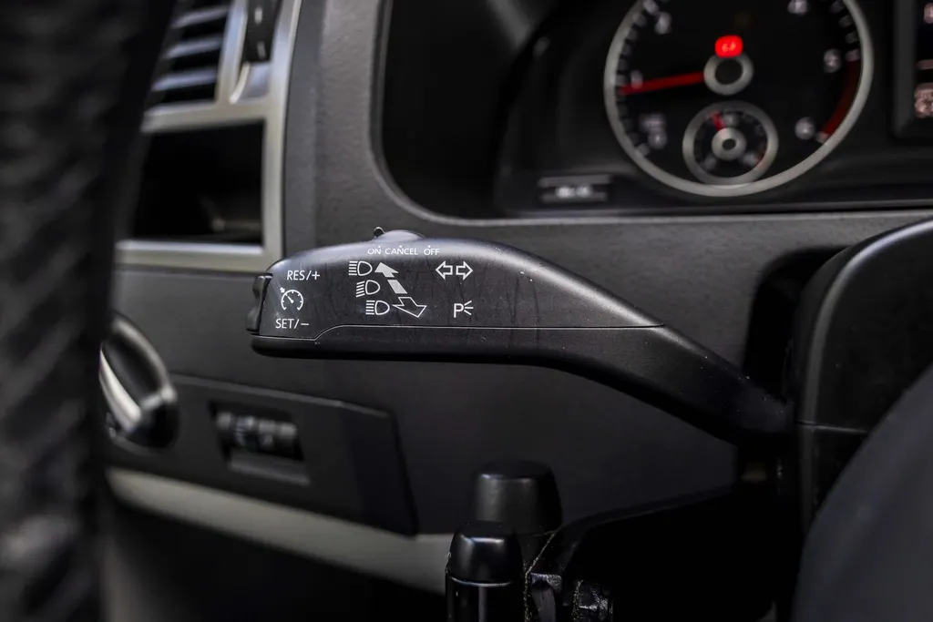 Volkswagen Transporter 2.0 TDI L2H1 Invalide uitvoering / aanpassing