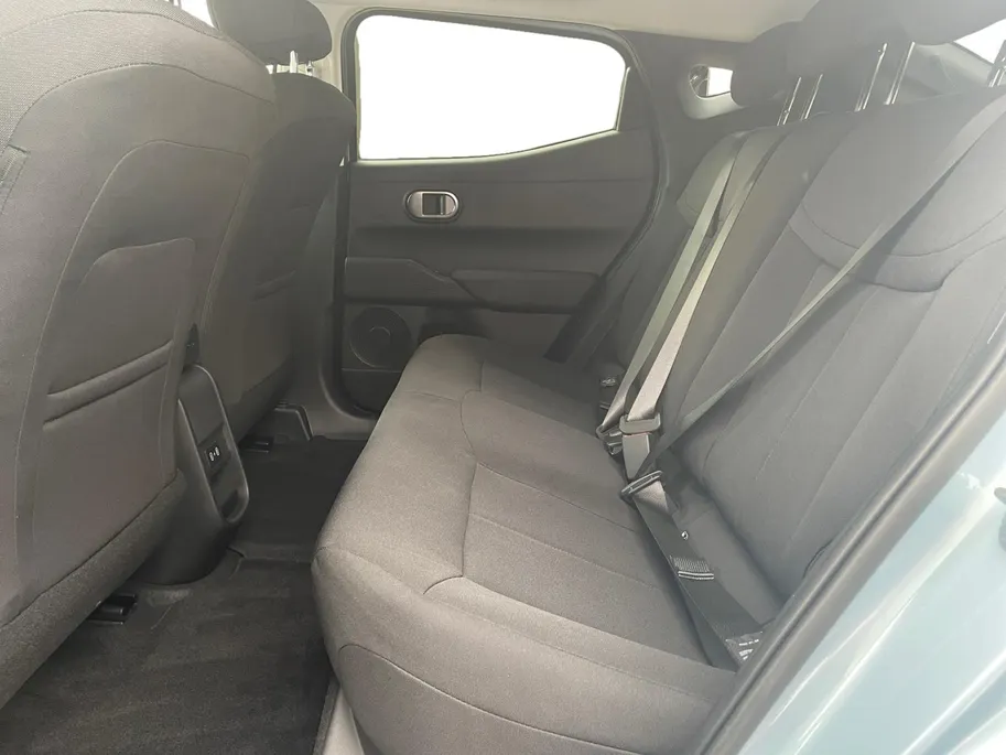 Hyundai IONIQ 3 Vision 61 kWh | NIEUW MODEL | | Demo auto | Warmtepomp | Navigatie | Stuur-/ Stoelverwarming | Apple Carplay/ Android Auto |