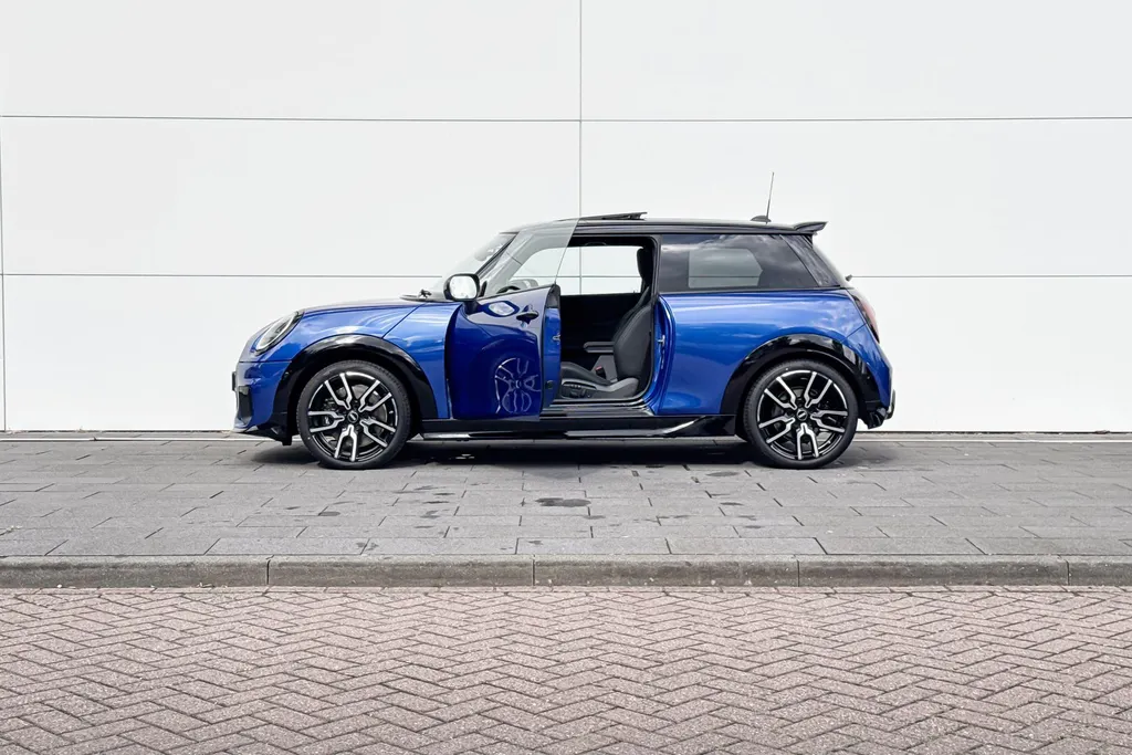 MINI Cooper 3-deurs 1.5 Cooper C John Cooper Works XL