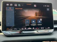 CUPRA Terramar 1.5TSIe-Hybrid 150kW/204PK · Panoramadak · Trekhaak · Leder/Alcantara kuipstoelen · SENNHEISER Audio ·   Garantie t/m 05-10-2030 of 100000km.