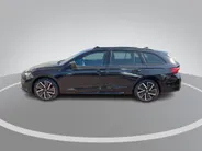 Škoda Octavia Combi 1.5TSI/150PK MHEV Sportline Business · Panoramadak · Trekhaak · Apple/Android · Garantie t/m 31-08-2030 of 100000km.
