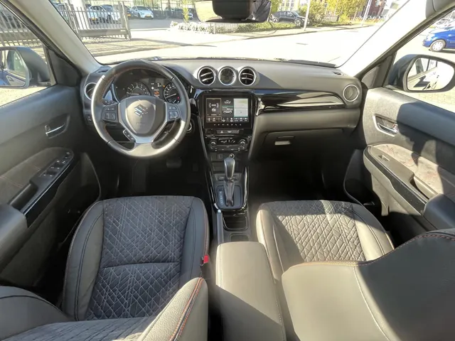Suzuki Vitara 1.4 Special Edition Automaat | Actie model met veel voordeel en €1.500,- euro extra inruilkorting | Direct leverbaar