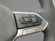 Volkswagen Golf 1.5eHybrid 200kW/272PK GTE Black Style · Panoramadak · Trekhaak · Camera ·  Apple/Android Car Play · Garantie t/m 10-09-2030 of 10000km.