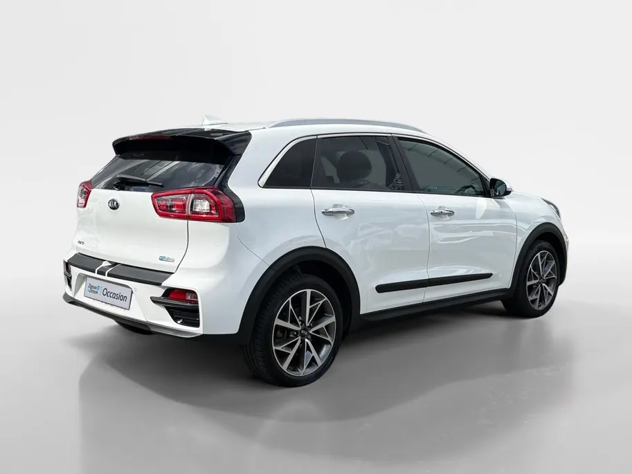 Kia e-Niro ExecutiveLine 64 kWh | Cruise Control | Climate Control | Camera | Navigatie | Stoelverwarming | Stoelventilatie | Stuurverwarming |