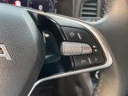 Škoda Karoq 1.5 TSI ACT Business Edition | Lichtmetalen velgen| Parkeer sensoren| Automaat| Camera| Cruise Control| Zeer ruime auto in super nette staat