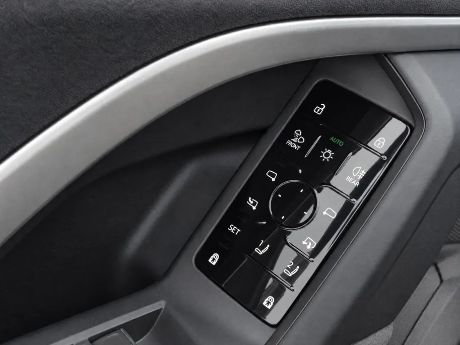 Audi Q5 e-hybrid quattro S edition 299 PK · Head-up display · Adaptieve luchtvering · Glazen panoramadak