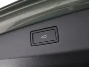 Volkswagen Tiguan 1.5 eHybrid 272pk DSG R-Line Edition · Panoramadak · 360 Camera · Harman Kardon Audio · Inklap. Trekhaak · Matrix LED · Head-Up Display · Keyless · Garantie t/m 19-11-2030 of 100.000km