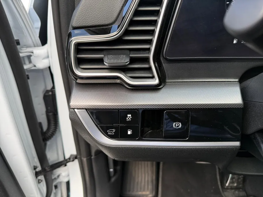 Kia Sportage 1.6 T-GDi Plug-in Hybrid AWD GT-Line Dealer onderhouden| Resterende fabrieksgarantie | Stoelverwarming + stuurverwarming | Schuifkanteldak |
