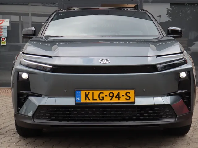 Toyota C-HR+ Executive AWD 77 kWh | Executive Plus Pack |