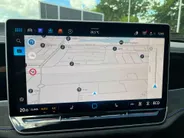 Volkswagen Passat Variant 1.5 eHybrid 272pk DSG R-Line Edition · Panoramadak · Inklap. Trekhaak · 360 Camera · Keyless · Matrix LED · Elek. Achterklep · Head-Up Display · Garantie t/m 13-11-2030 of 100.000km