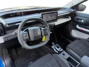 Citroën C3 1.2 Hybrid 110pk Max | Dealer onderhouden | NL auto | Automaat | Cruise control | Trekhaak | Apple carplay & Android auto | Navigatie | Apple carplay & Android auto | Draadloos opladen mobiel | 17' lichtmetalen velgen | Bovag garantie |