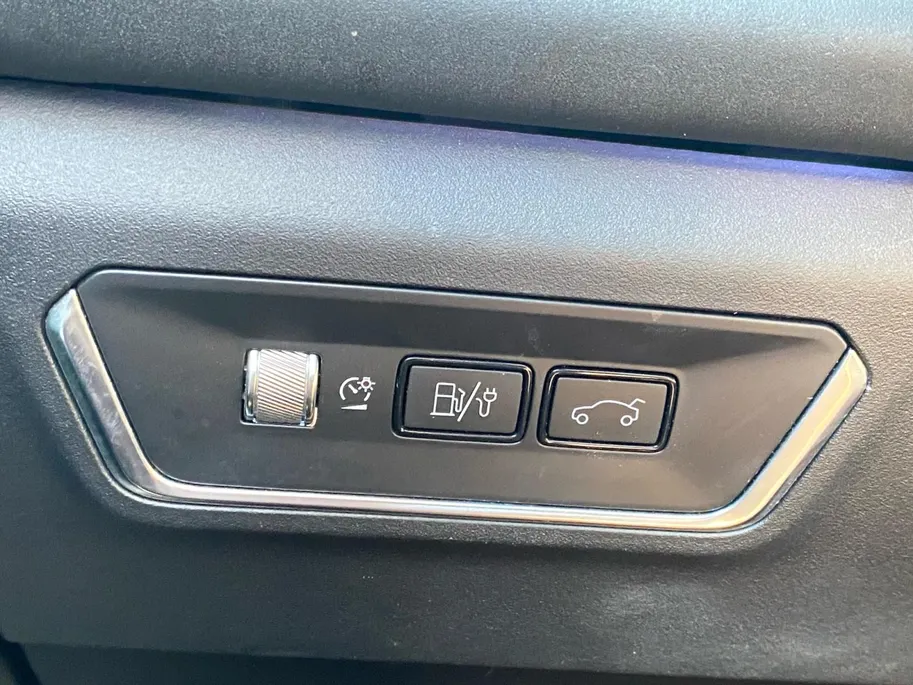 Lynk & Co 01 1.5 PHEV 260pk Tot 70km elektrisch | Panodak | CarPlay | LED | cruise | 20' lm velgen | etc.
