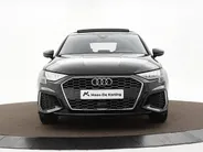 Audi A3 Sportback 40 TFSIe 204pk S-tronic S Edition · Panoramadak · Apple/Android Car Play · Lederen Bekleding · Cruise Control · Navigatie · Stoelverwarming · P-Sensoren · 17'' Inch ·