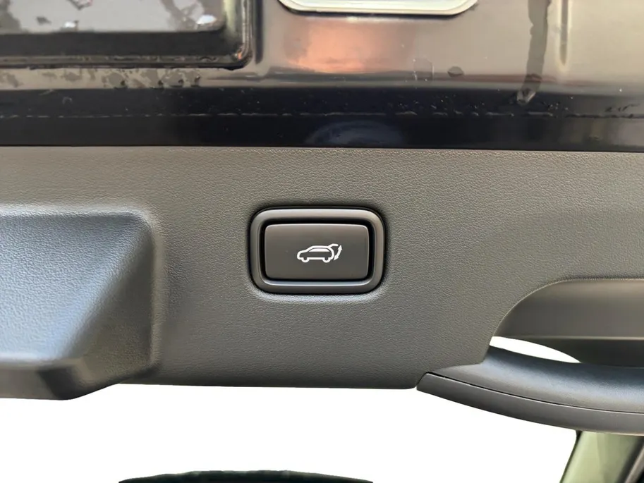 Kia EV6 GT-Line Business Edition 84 kWh | Rijdende Demo ! | Draadloos Apple Carplay / Android Auto | Navigatiesysteem | Elektrisch Verstelbare voorstoelen | Licht + Regensensor | Stoelverwarming+ Stoelkoeling  | Stuurverwarming | Elektrisch Bedienbare Achterklep 