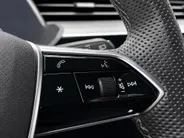 Audi Q8 e-tron 55 408pk Quattro S Edition Competition 115 kWh · SOH 90,9% · Panoramadak · Luchtvering · 360 Camera · Elek. Voorstoelen · 20'' Inch ·