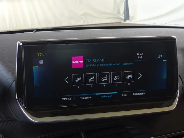 Peugeot e-208 EV GT 50 kWh