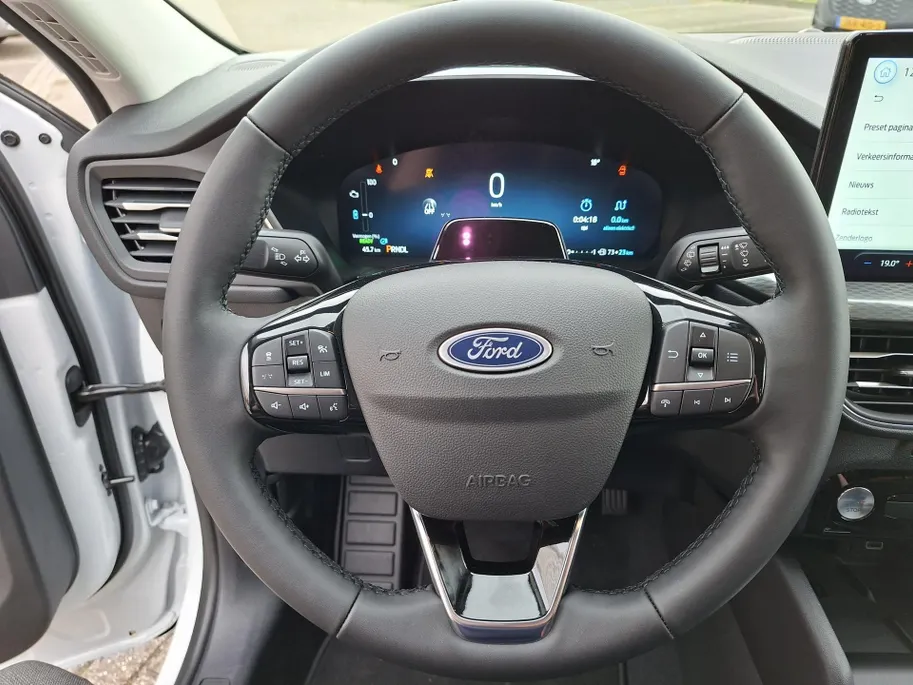 Ford Kuga 2.5 PHEV Titanium Trekhaak!