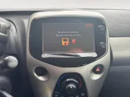Toyota Aygo 1.0 VVT-i x-play | Airco | Achteruitrijcamera | Apple carplay / Android auto |