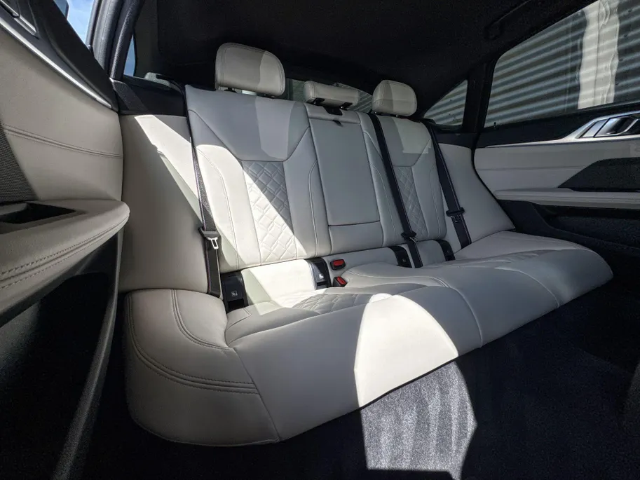 BMW i4 M60 84 kWh