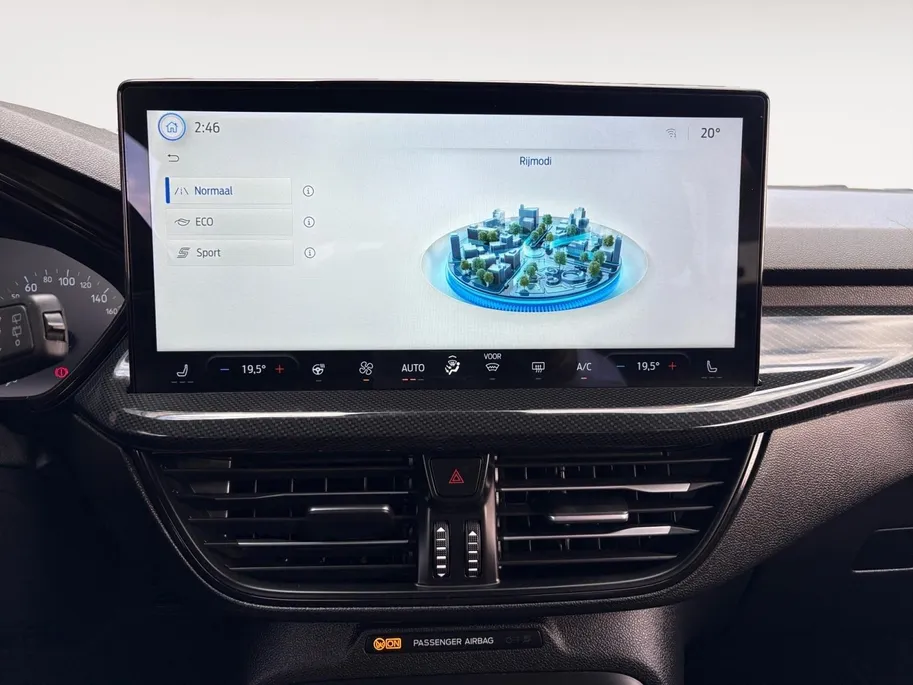 Ford Focus Wagon 1.0 EcoBoost Hybrid ST Line | Betreft Demo Voertuig | Vraag naar de actuele kilometerstand |