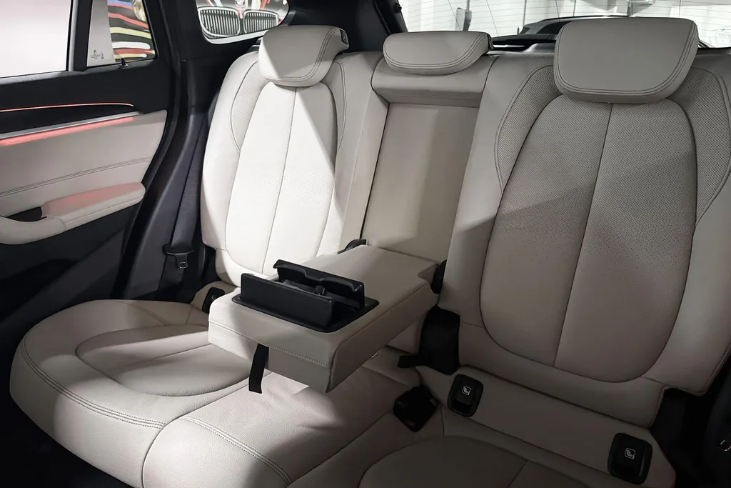 BMW X1 sDrive18i Business Edition Plus