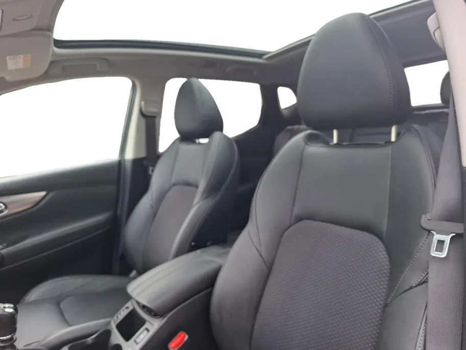 Nissan QASHQAI 1.3 DIG-T Tekna | RONDOM CAMERA | NAVIGATIE | STOELVERWARMING | PANO DAK | ELEKTRISCHE BESTUURDERSSTOEL |