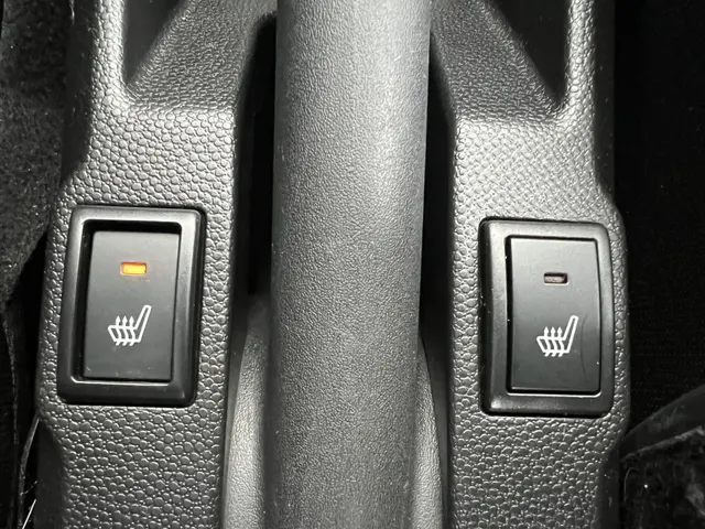 Suzuki Ignis 1.2 Smart Hybrid Select | Apple Carplay & Android Auto | Airco | Lichtmetalen Velgen | Verwarmde Voorstoelen | BTW Auto!!