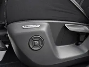 Volkswagen Tiguan 1.5 272pk DSG eHybrid R-Line Edition · Panoramadak · 360 Camera · Wegklapbare Trekhaak · Massage · Black style · 20'' Inch · Garantie t/m 22-06-2030 of 100.000km