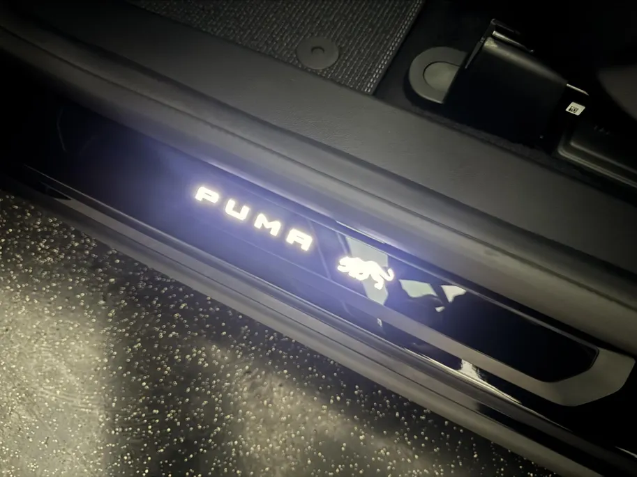 Ford Puma 1.0 EcoBoost Hybrid BlueCruise Edition | DIT IS EEN VOORRAADAUTO! | Winterpack | Trekhaak | Matrix LED | Sportonderstel | Premium Connectivity |