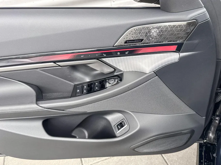 BMW i5 M60 xDrive 84 kWh