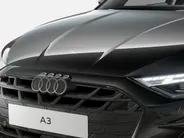Audi A3 Limousine 35 TFSI S edition 150 PK · Tech plus · Glazen panoramadak · 19' inch Audi sport velgen 5-dubbelspaak-edge anthracietzwart glansgedraaid
