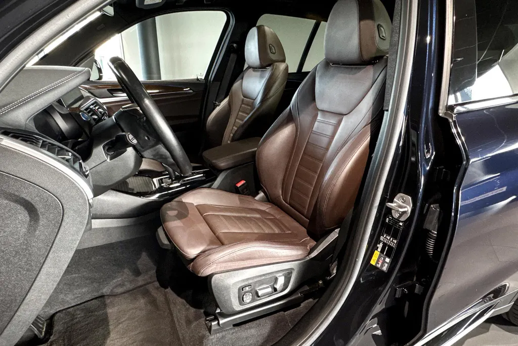 BMW iX3 High Executive 80 kWh