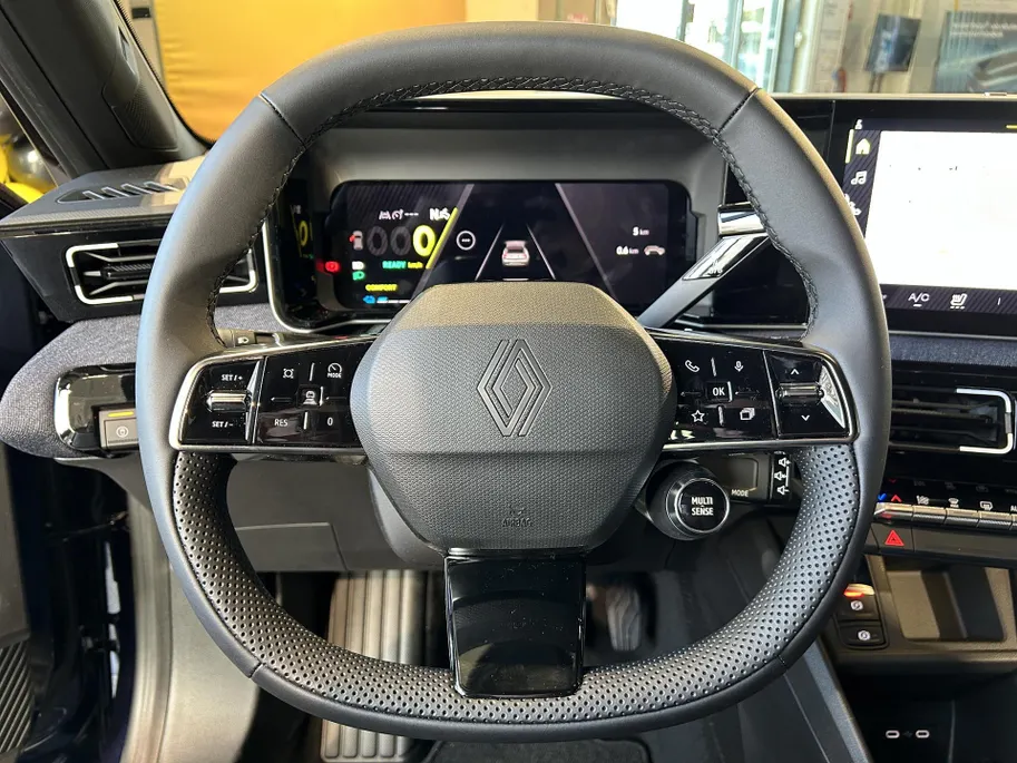 Renault 5 Comfort Range Techno | NU met €1.800,- Zeeuw & Zeeuw voorraadkorting en met GRATIS 5 jaar fabrieksgarantie tot 160.000km | PACK WINTER | V2G ready | Auto van het Jaar 2025 | Te financieren tegen 2,9% rente |