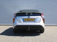 Toyota Prius 1.8 Executive | Trekhaak | Stoelverwarming | Camera | Leer | Dodehoek detectie | JBL audio | HUD | 17” LM | Navi | LED | Cruise adapt. | Incl. winterset |