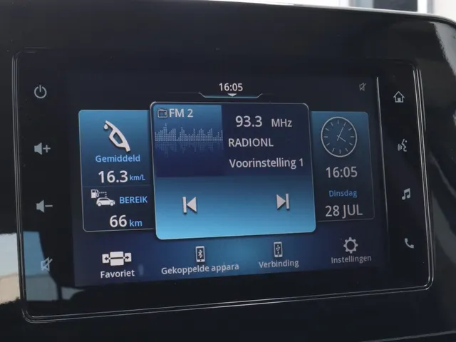 Suzuki S-Cross 1.4 BoosterJet Hybrid Select | Carplay | Trekhaak | All Seasons VERKOCHT